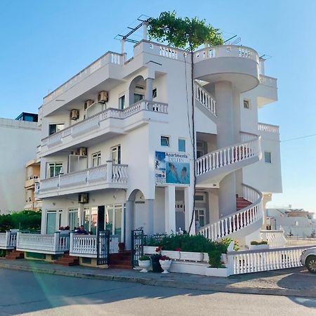 Apartments Delfin Ulcinj Bagian luar foto