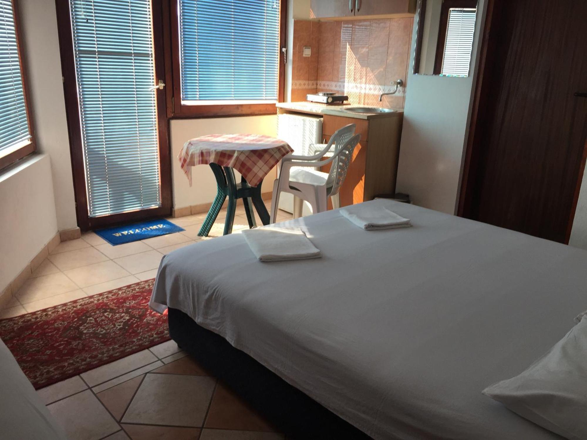 Apartments Delfin Ulcinj Ruang foto