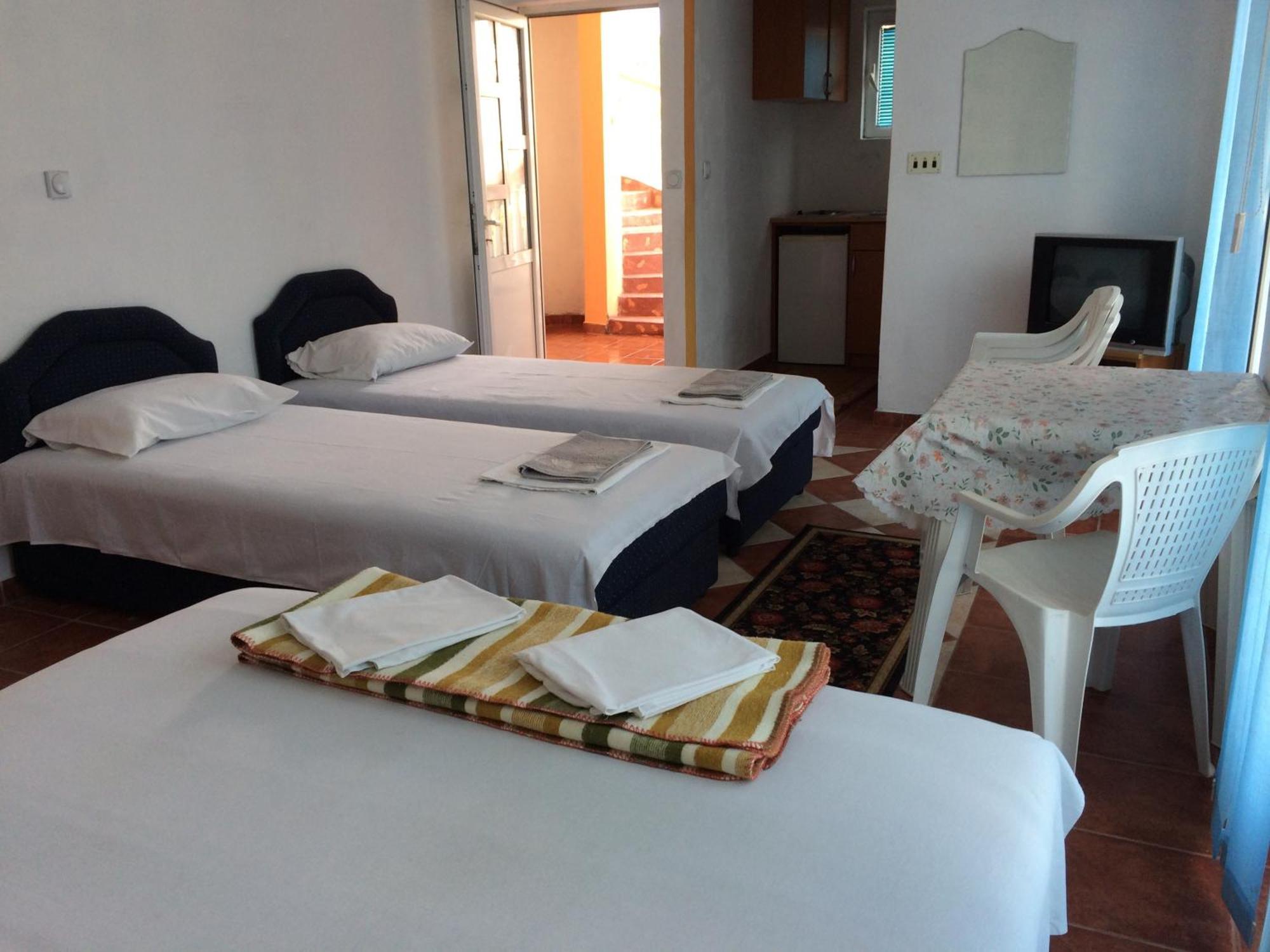 Apartments Delfin Ulcinj Ruang foto
