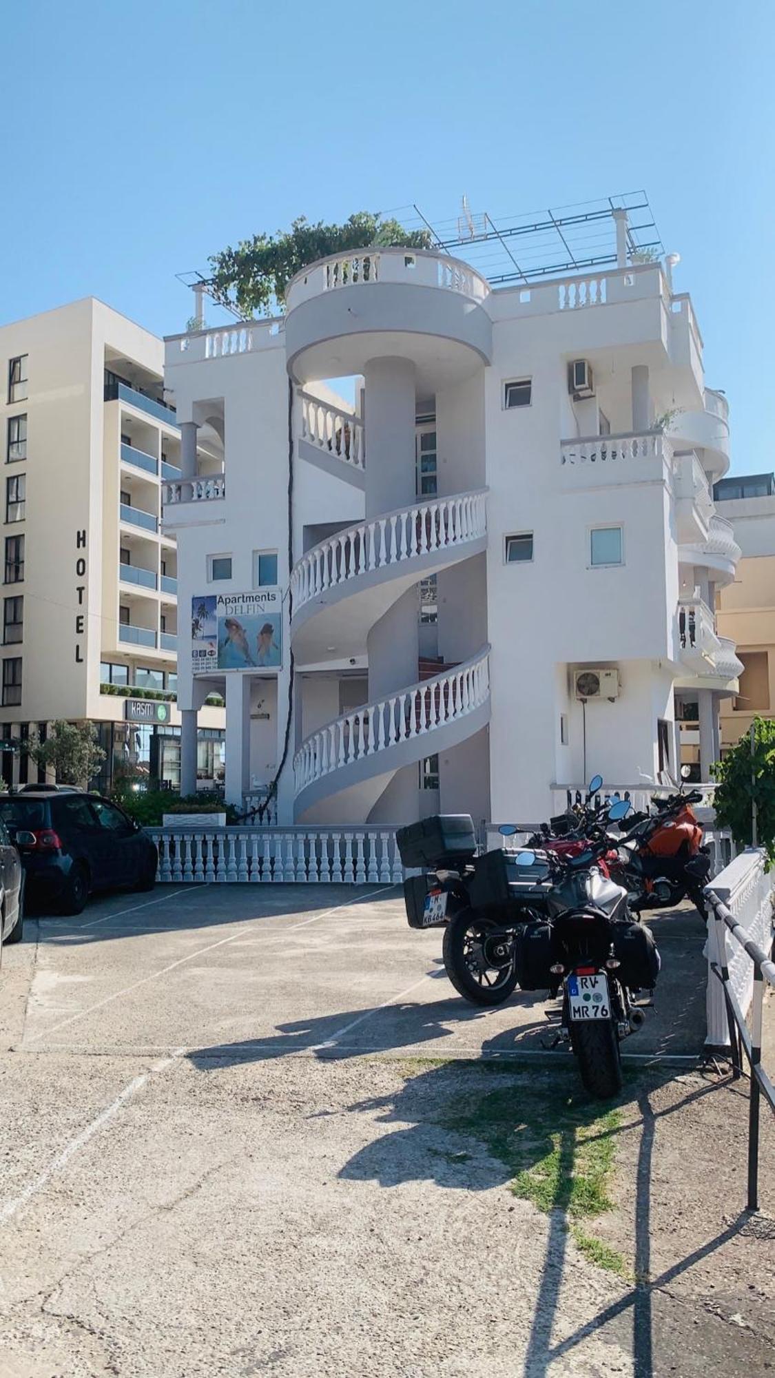 Apartments Delfin Ulcinj Bagian luar foto